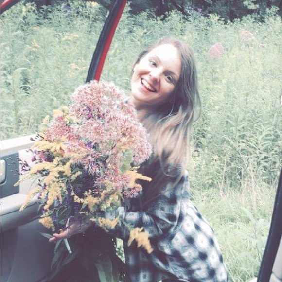 Meet your Posher, Anna - Picture 11 of 14